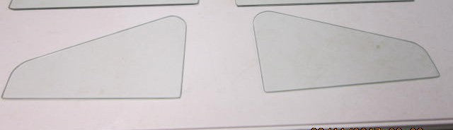 Replacement Pair of Vent glass fits International Scout II w/hardtop 71-80