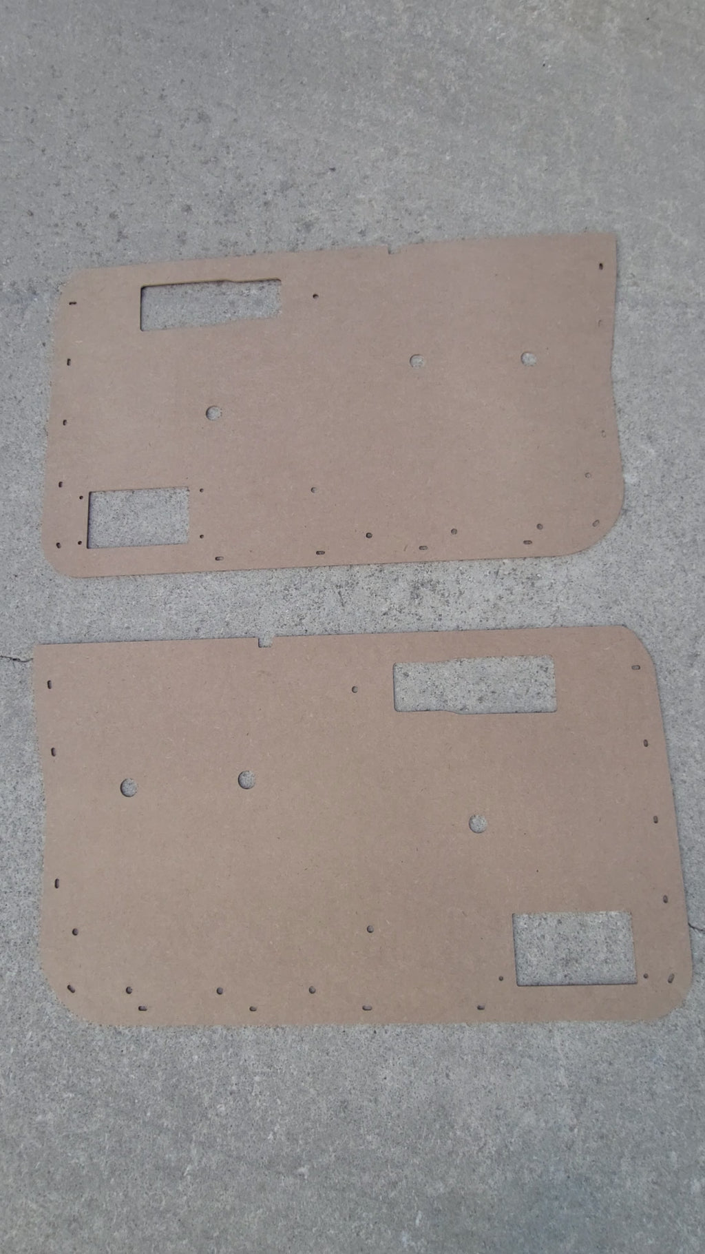 Pair of Manual Front Door Panels fits Jeep Cherokee XJ/Comanche Pickup MJ 84-96